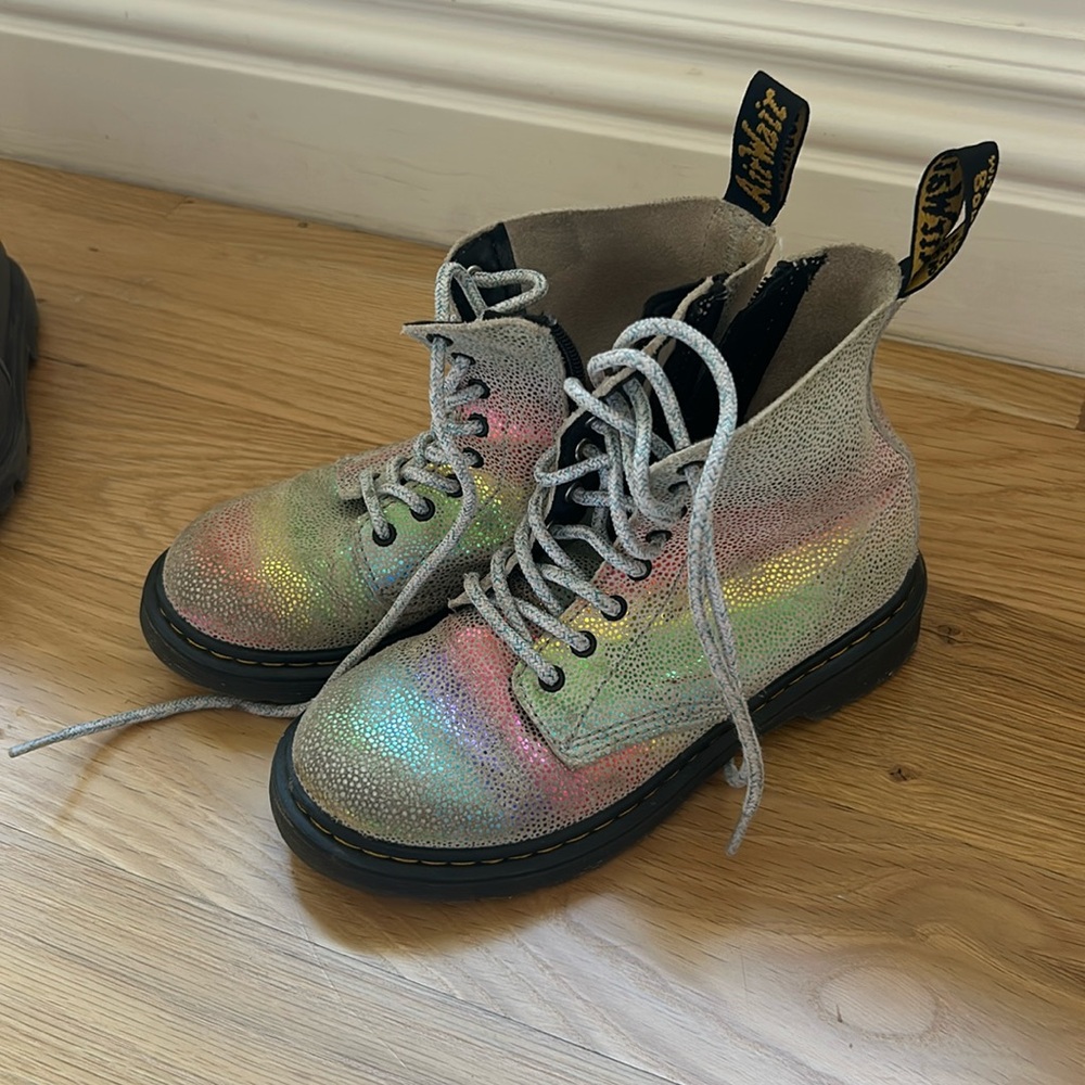 Dr Martin’s size 1